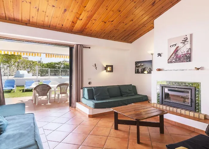 Jacaranda V3 By Interhome